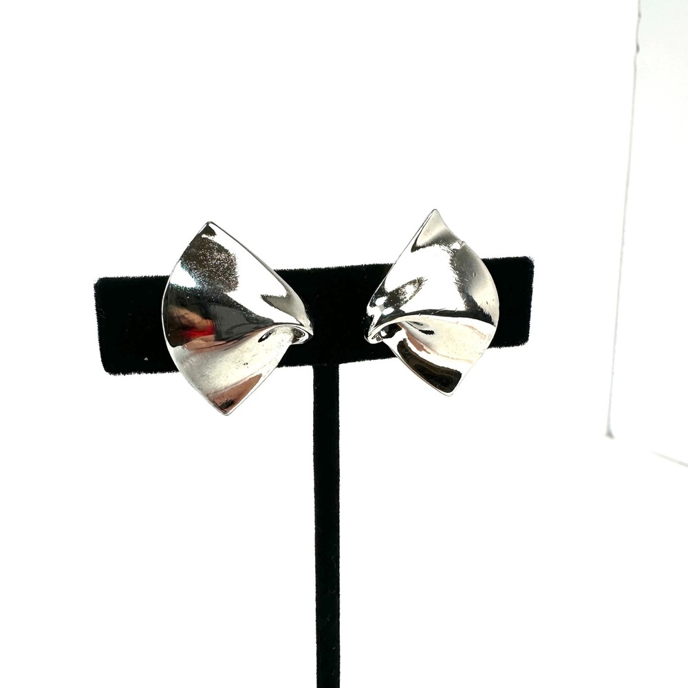 Vintage Geometric Clip On Earrings Womens OS Silver Excellent Sculptural